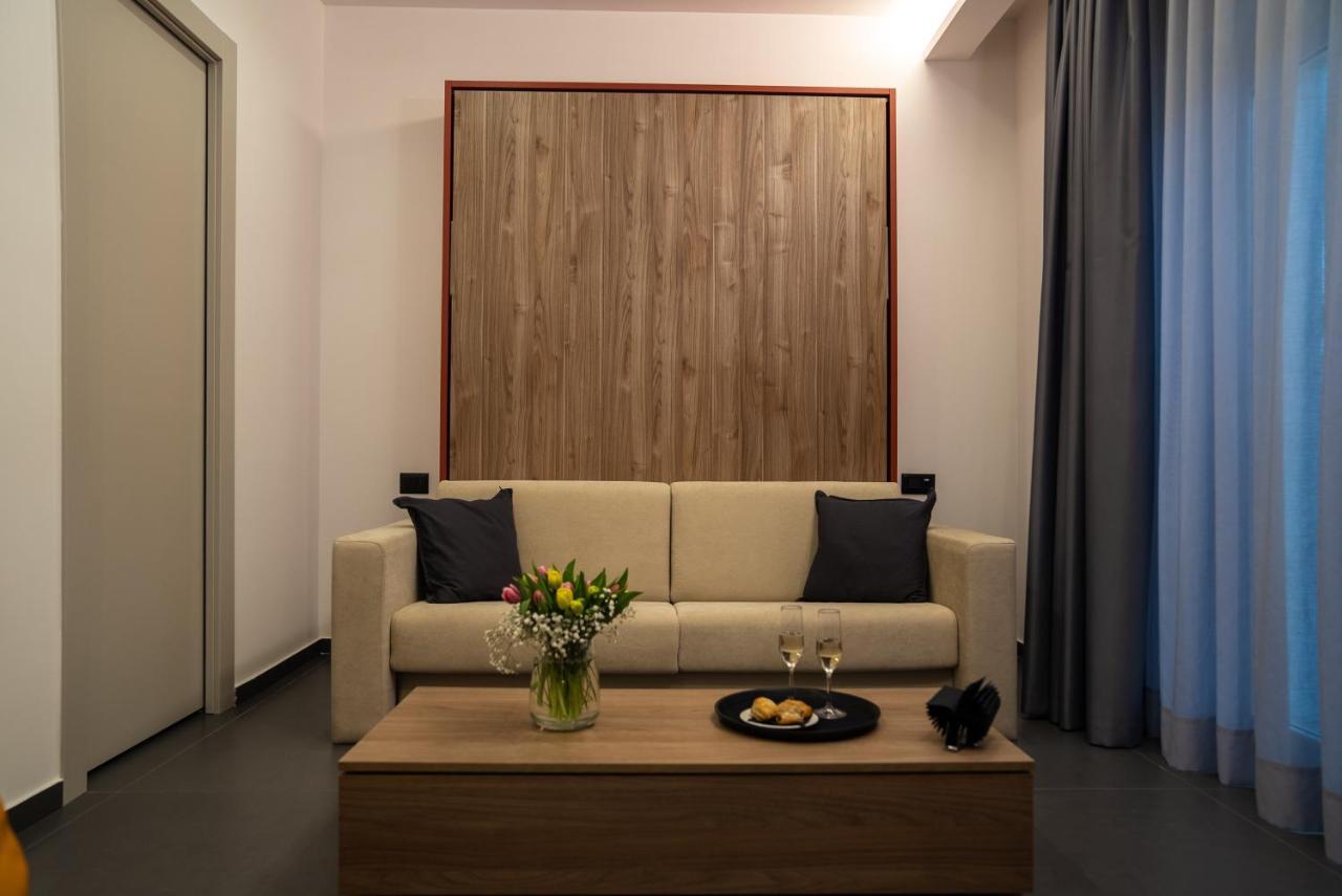 נאפולי Hart Boutique Hotel מראה חיצוני תמונה