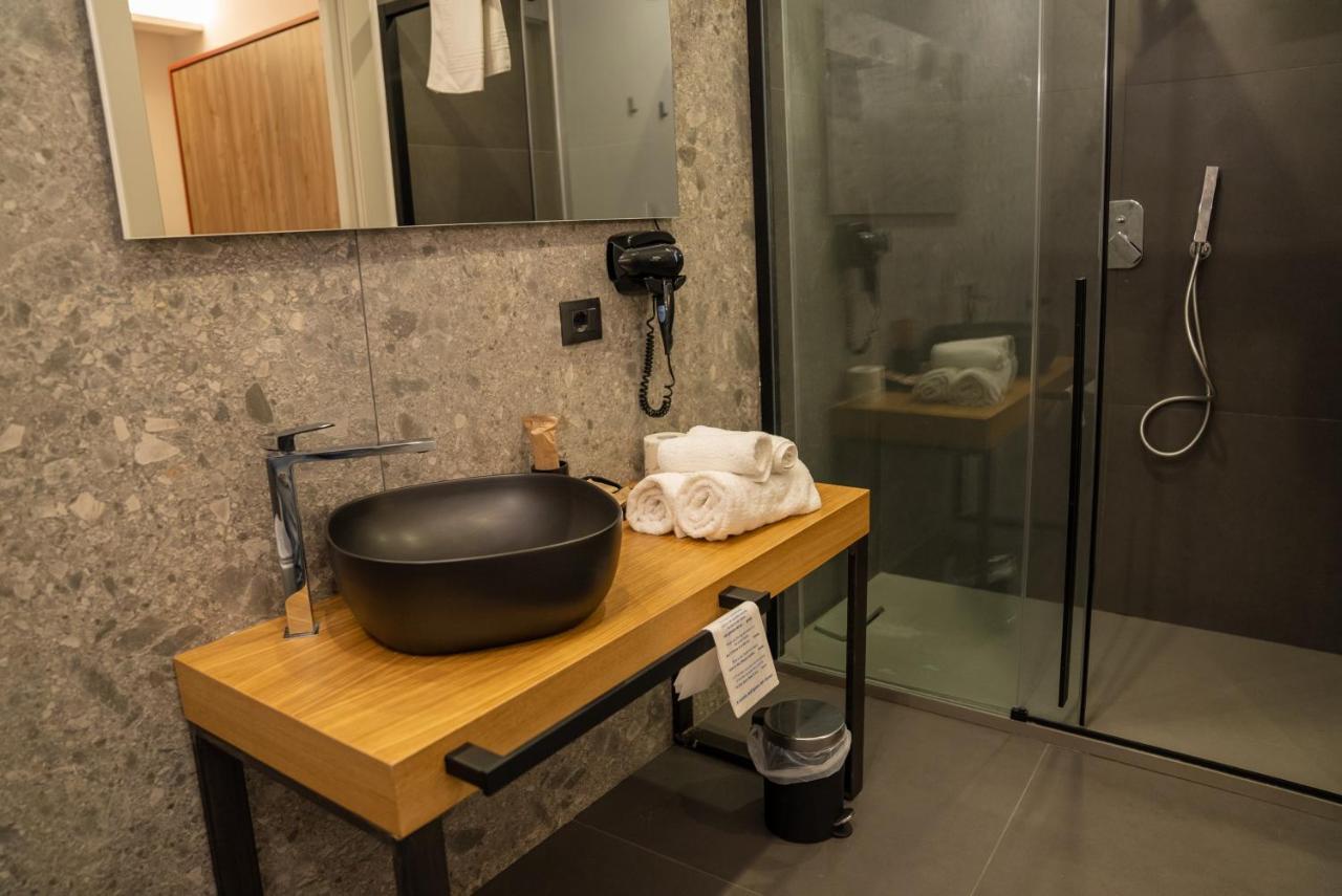 נאפולי Hart Boutique Hotel מראה חיצוני תמונה